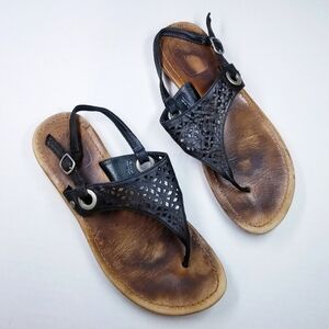 UGG |‎ Leather brown Thong Sandals size 8